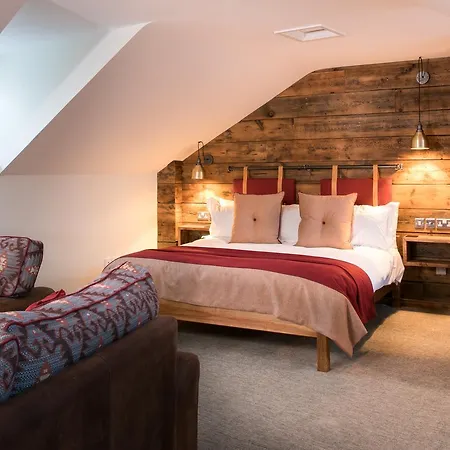 The Green Dragon Inn-2