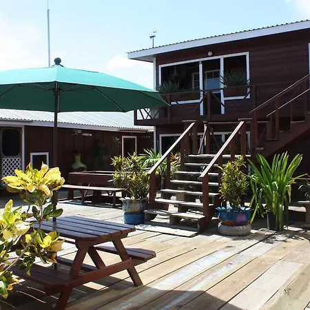 Utila Lodge-2