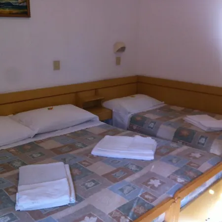 Hotel Italia-2
