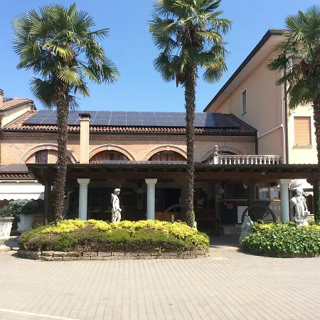 Hotel Pizzeria Ristorante Al Leone-2