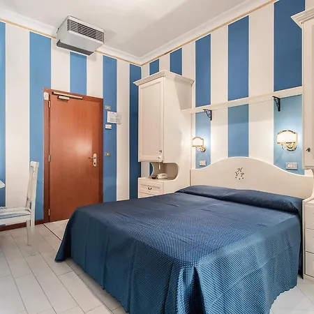 Hotel Villa Pina-3