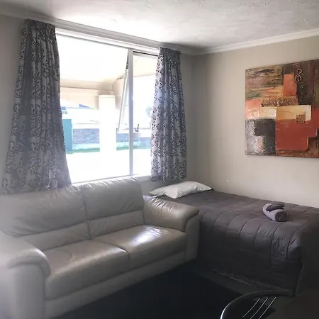 Avenue Motel-3