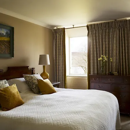 Kinloch Lodge Hotel And Restaurant-2