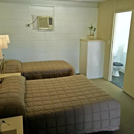 Cairns Motor Inn-2