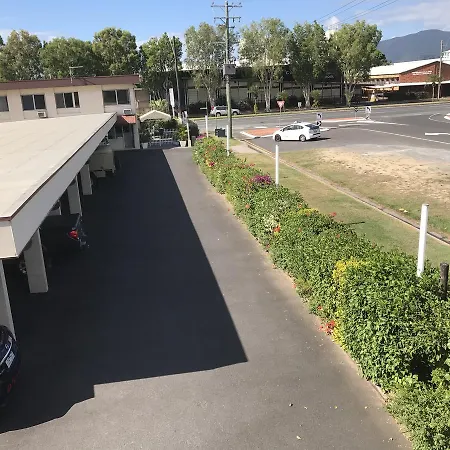 Cairns Motor Inn-3