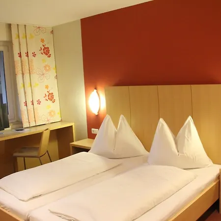 Hotel Alhartinger Hof-2