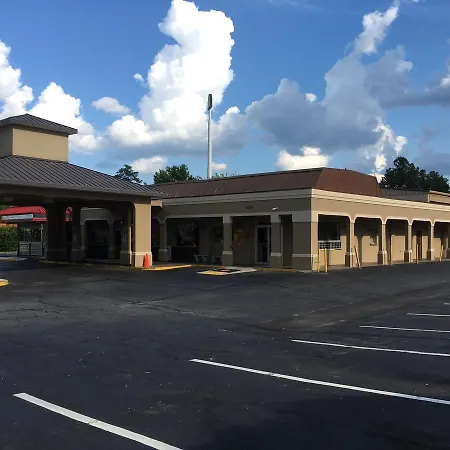 Super 8 By Wyndham Augusta-3