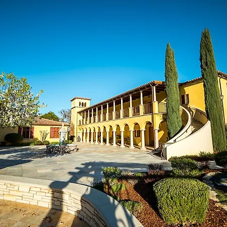 Calipaso Winery & Villa-2