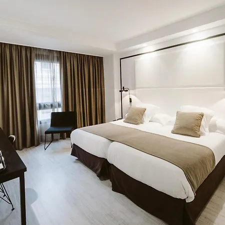 Hotel ILUNION Abando Bilbao-3
