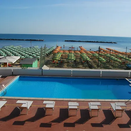Hotel Embassy-2