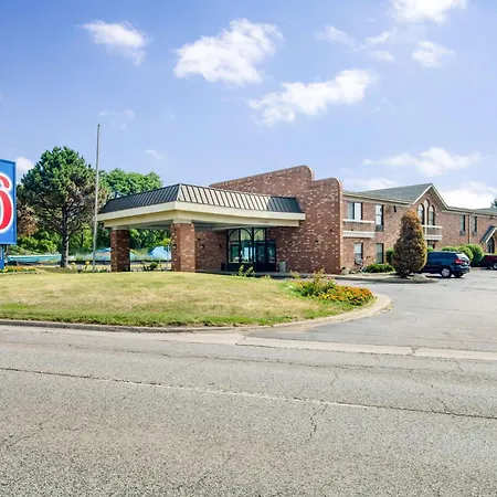 Motel 6-Waukegan, Il-2