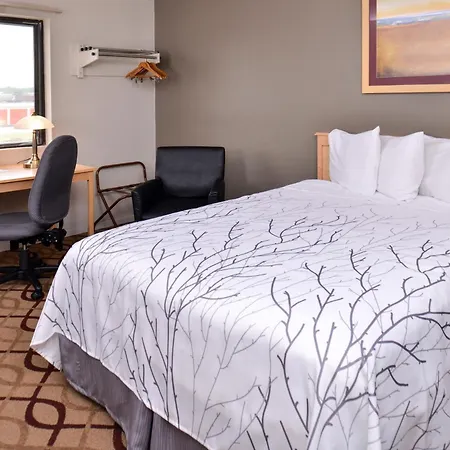 Cottonwood Inn And Conference Center-3