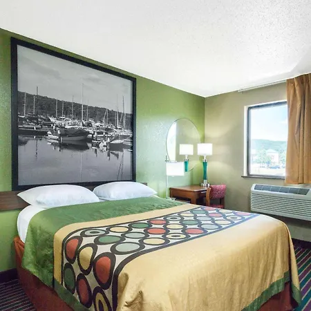 Super 8 By Wyndham Bath Hammondsport Area-3