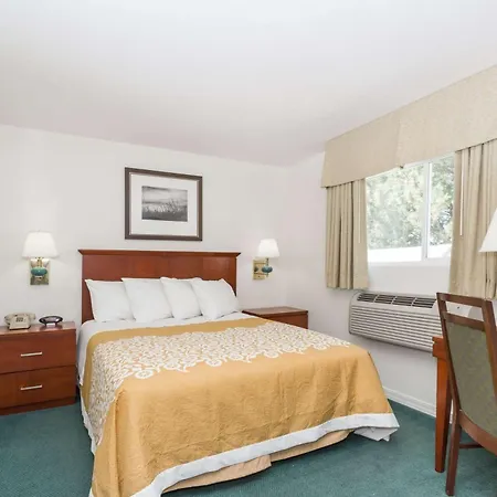 Days Inn By Wyndham Kimball-3