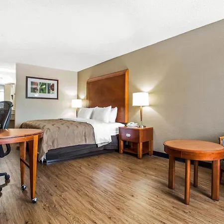 Quality Inn & Suites University Area-3