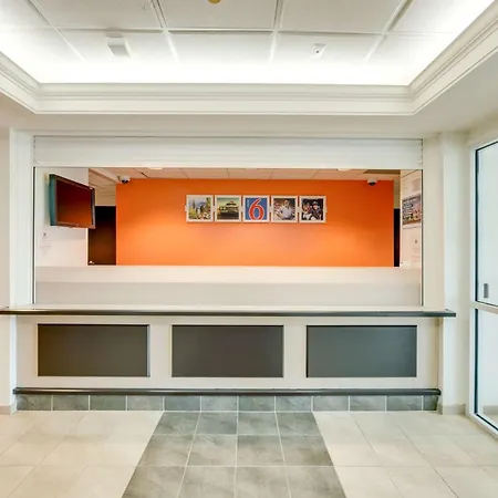 Motel 6-Brampton, On - Toronto-2