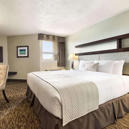 Days Inn By Wyndham Vermilion-2