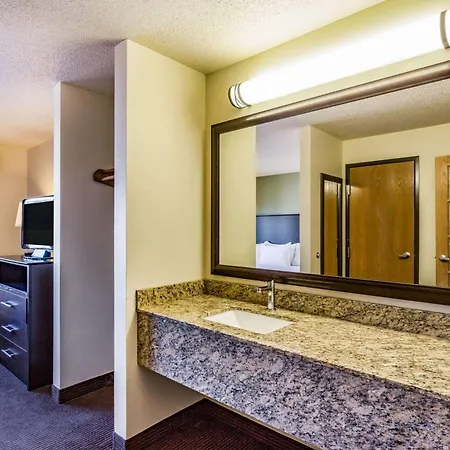 Americinn By Wyndham Hampton-2