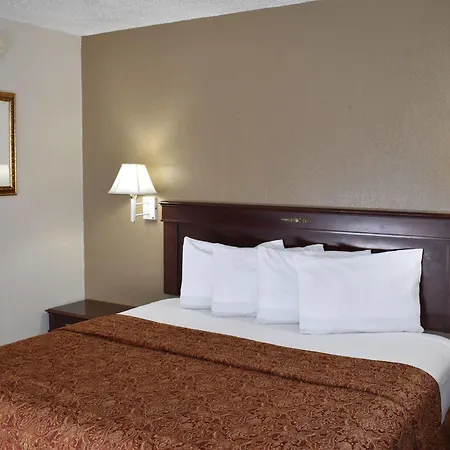 Town House Inn Cape Girardeau-3