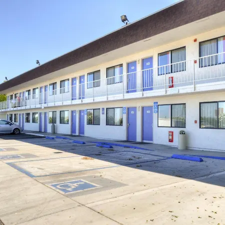 Motel 6 - Santa Nella, On I-5-3