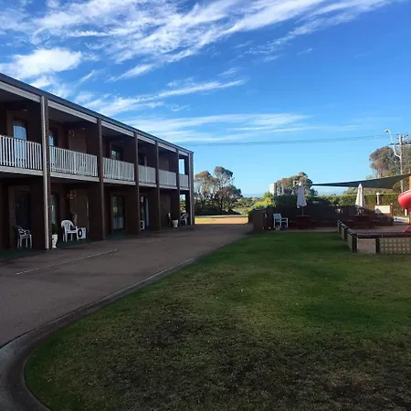 Black Swan Motor Inn-2