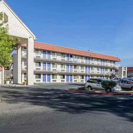 Motel 6-Fresno, Ca - Yosemite Hwy-3