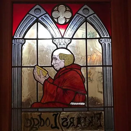 Friar'S Lodge-2