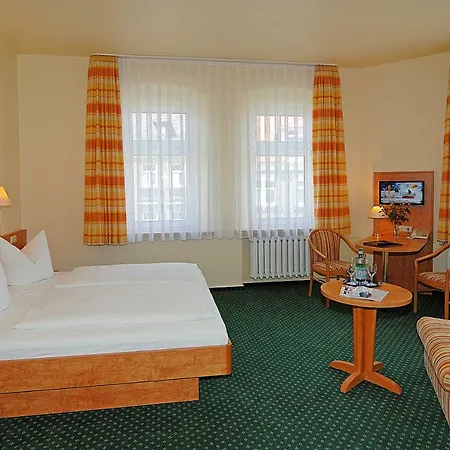 Hotel Stadt Löbau-3