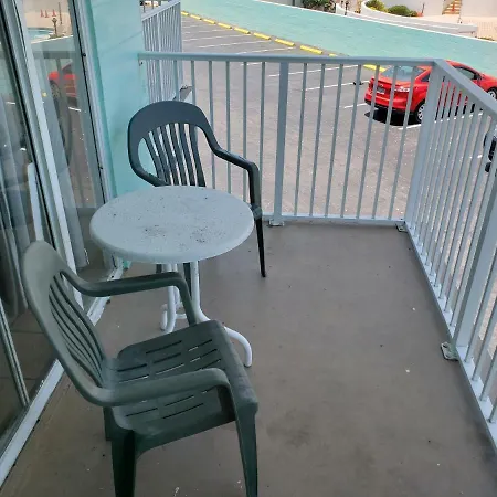 Seascape Inn - Daytona Beach Shores-3