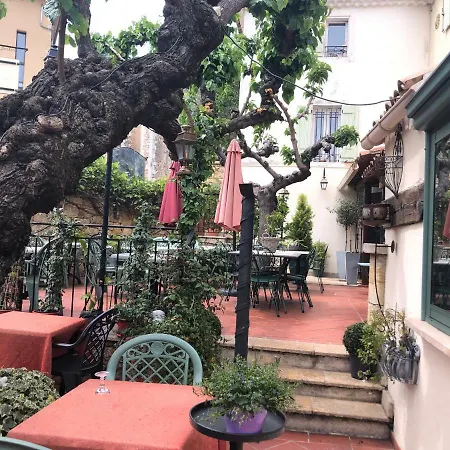Le Provencal-2