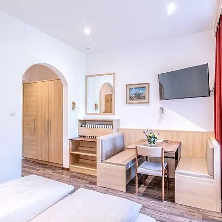 Alpin Hotel Gudrun-3