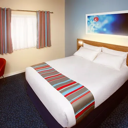 Travelodge Llanelli Cross Hands-2
