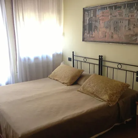 Guesthouse Alloggi Agli Artisti-2