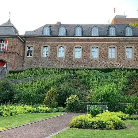 Burg Wassenberg-3