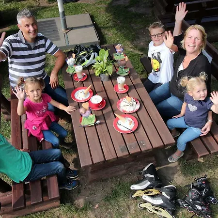 Familien- und Freizeithotel Gutshaus Petkus-3