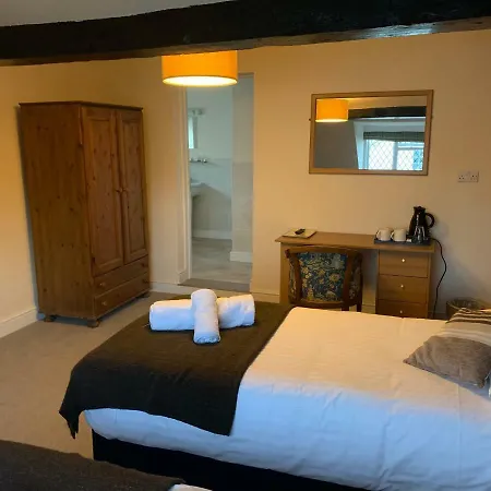 Chequers Country Inn-2