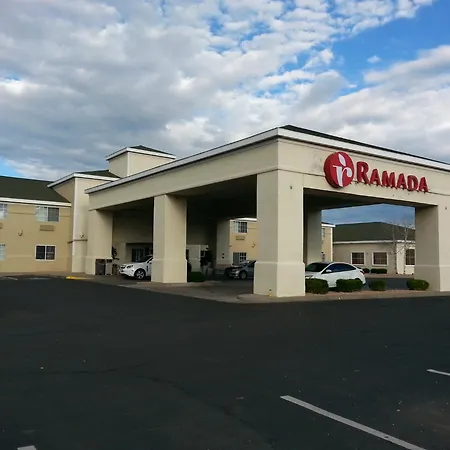 Ramada By Wyndham Williams/Grand Canyon Area-3