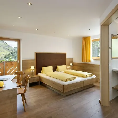 Garni-Hotel Wiesental-2