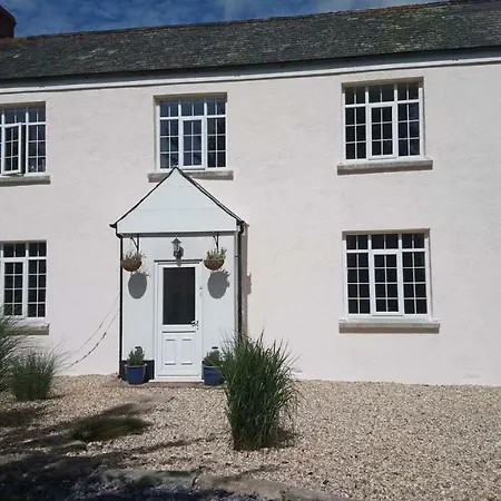Lovaton Farmhouse-3