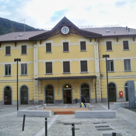 Hotel Bed & Rooms , Corte Rossa -1 Min Walk To Bernina Express-2