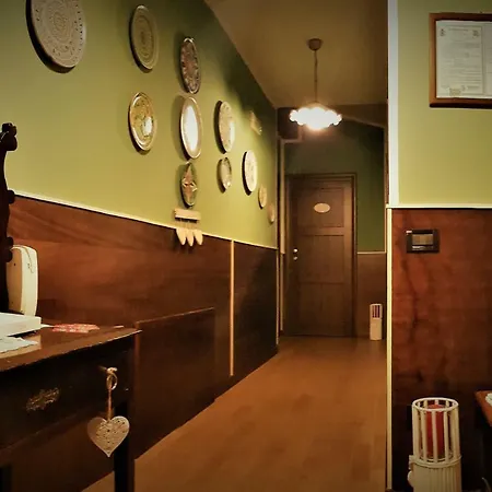 Glamour Bed & Breakfast-3