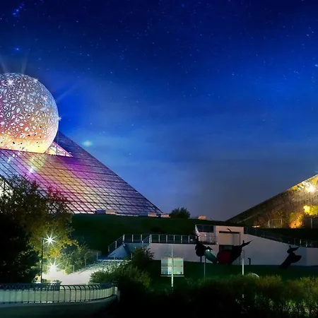 Hotel Du Futuroscope-2