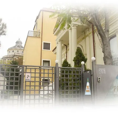 Prince Residence Apartments-3