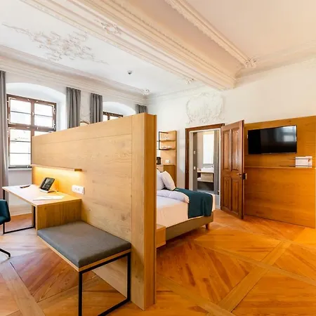Schwan und Post Business Quarters-2