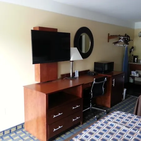 Days Inn By Wyndham Fultondale-2