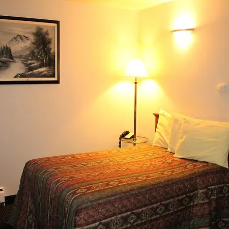 Tel Star Motel-3
