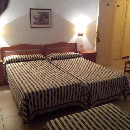 Hostal El Centro-3