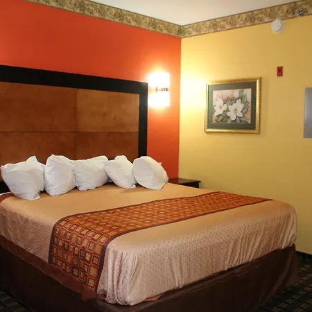 Magnolia Inn And Suites Southaven-3