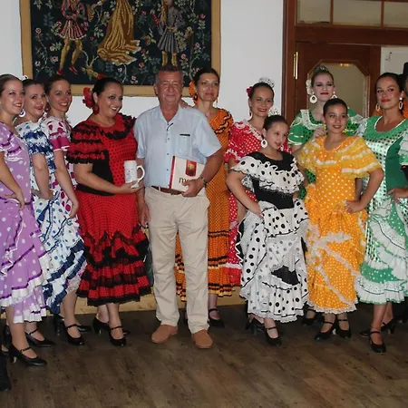 Hotel Encian-2
