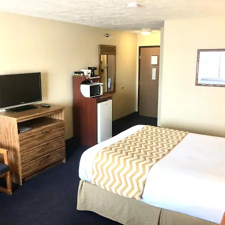 Travelodge By Wyndham Grand Island-2